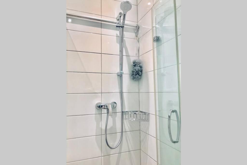 Home In The Heart Of Mannheim, Free Parking, Netflix, Fast Wifi Екстер'єр фото